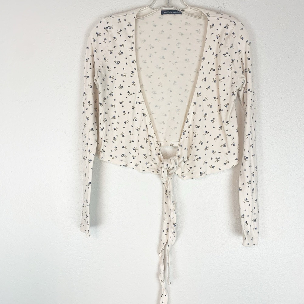 Brandy Melville Shirt One Size Wrap Crop Top Floral Coquette Boho Beach Dainty